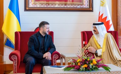 ملك البحرين والرئيس الأوكراني يبحثان في المنامة مستجدات الأوضاع الإقليمية والدولية