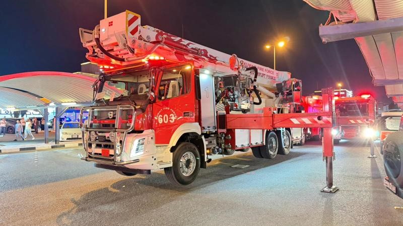 فرق الإطفاء تُسيطر على حريق مطعم في منطقة الخالدية