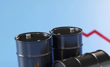 سعر برميل النفط الكويتي ينخفض ليبلغ 120.47 دولاراً