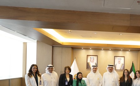 «الوطني» بحث سبل تعزيز شراكته الإستراتيجية مع وزارة التربية