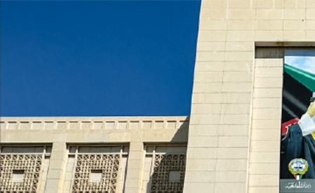 الكويت: التضامن الكامل مع البحرين وتأييد إجراءاتها في الكشف عن تنظيم مرتبط بالحرس الثوري الإيراني