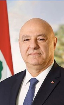 رئيسا الإمارات ولبنان يبحثان العلاقات الأخوية وتطورات المنطقة وتعزيز أسباب الاستقرار
