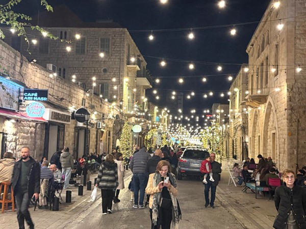 رئيس جمعية تجار جونية وكسروان الفتوح جاك الحكيم لـ الأنباء : لم تقفل مؤسسة تجارية في منطقتنا أبوابها ومستمرون ولو بالحد الأدنى
