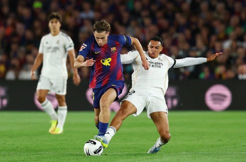 رسمياً.. برشلونة بطلاً للدوري الإسباني عقب الفوز في "الكلاسيكو" على ريال مدريد
