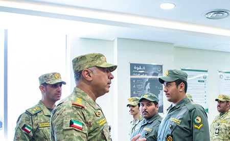 وكيل «الحرس» يزور مركز الفحص الطبي: تسخير كل الإمكانات لتقديم الخدمات بكفاءة عالية