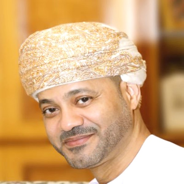 وزير الخارجية العماني: ثمّة حاجة مُلحة لإطلاق مبادرة إنسانية لتحرير السفن في الخليج بالتعاون مع الدول المطلة عليه