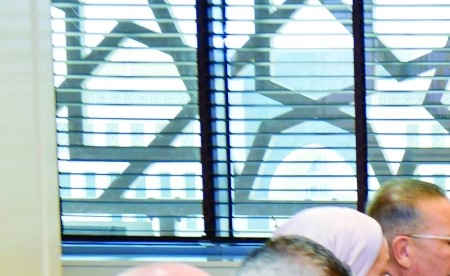 وزيرة التنمية المحلية تبحث فرص الاستثمار المستدام بشرم الشيخ مع رئيس الاتحاد المصري للغرف السياحية