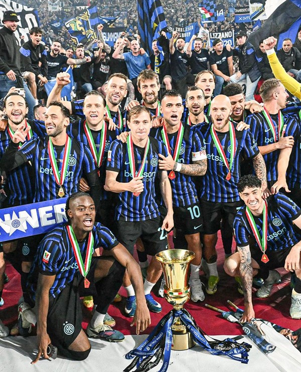 إنتر يتوج بكأس إيطاليا بالفوز على لاتسيو