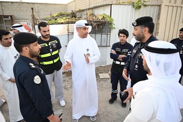 وزير "الشباب والرياضة" قام بجولة على عدد من حظائر الهجن: لا تهاون تجاه أي تعديات على أملاك الدولة