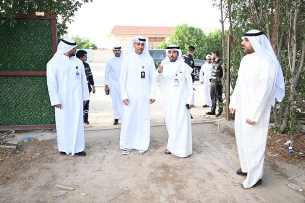 وزير "الشباب والرياضة" قام بجولة على عدد من حظائر الهجن: لا تهاون تجاه أي تعديات على أملاك الدولة