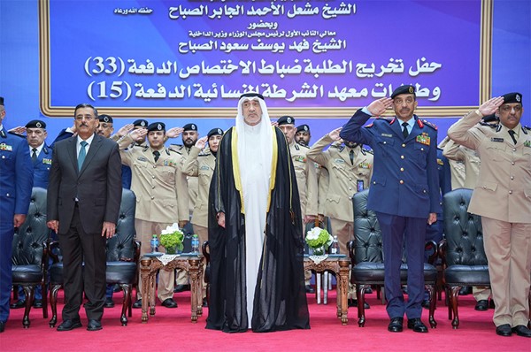 تخريج كوكبة جديدة من الضباط دفعة "33" اختصاص من كلية الشرطة والدفعة "15" من معهد الشرطة النسائية