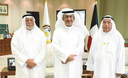 محافظ الجهراء بحث التعاون وتعزيز الاستدامة البيئية مع رئيس جمعية المهندسين الزراعيين