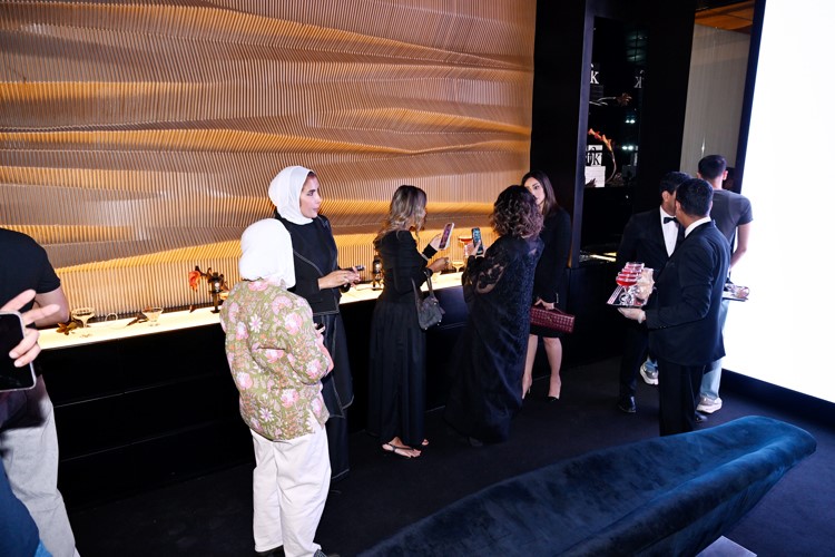 بالفيديو.. The Fragrance Kitchen تطلق عطر إلكتريك بلوم.. تألق جديد بحيوية الصيف