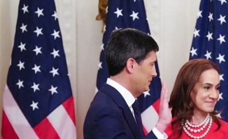كيفن وارش يؤدي اليمين الدستورية رئيساً لـ «الاحتياطي الفيدرالي» الأميركي