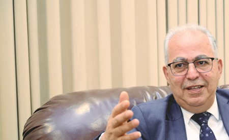 بالفيديو.. السفير المغربي لـ «الأنباء»: أمن الخليج جزء أساسي من الأمن العربي ونثمّن الدور الحكيم للكويت في دعم الاستقرار الإقليمي وتقريب وجهات النظر