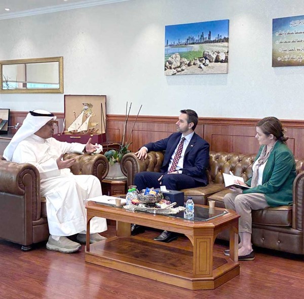  أمين عام جهاز المناقصات بالتكليف خلال استقباله سفير پولندا الموضوعات ذات الاهتمام المشترك