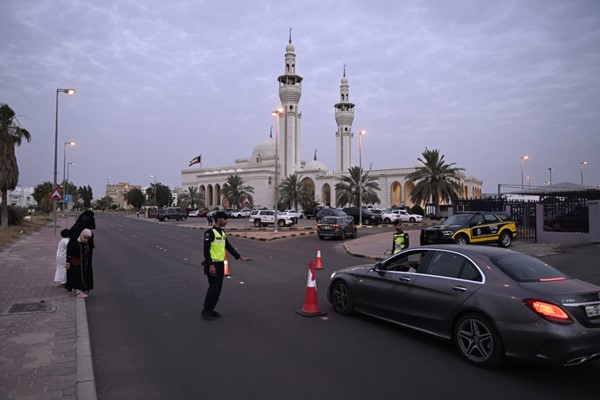 تنظيم حركة السير وانسيابيته في محيط المسجد