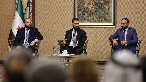 الشرع يؤكد أن زيادة الرواتب الحالية ليست النهاية: لا نستكثر أي شيء على السوريين
