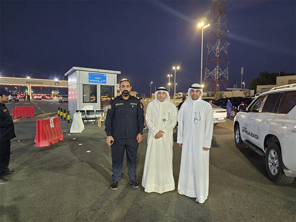 رئيس الإدارة العامة للجمارك ونائب رئيس الإدارة لشؤون المنافذ والبحث والتحري الجمركي يتفقدان منفذ النويصيب استعداداً لاستقبال حملات الحجاج