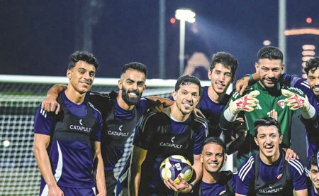 «الأزرق» يغادر اليوم إلى بانكوك