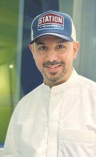 «ستاند باي».. الضيف يتحول إلى مذيع ثالث
