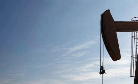 برميل النفط يرتفع ويواصل مكاسبه