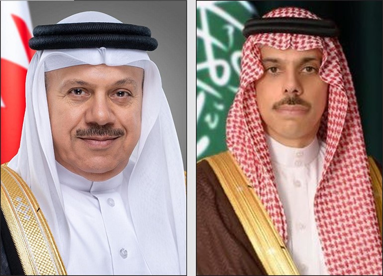وزيرا الخارجية السعودي والبحريني يبحثان التطورات الخطيرة في المنطقة