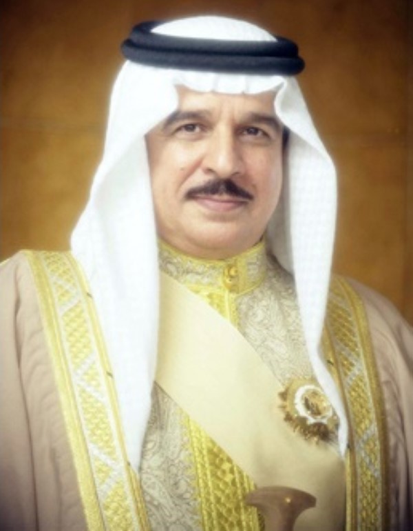 ولي العهد السعودي يؤكد للملك حمد بن عيسى مساندة كل ما تتخذه البحرين من إجراءات للدفاع عن أمنها واستقرارها