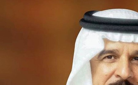 ولي العهد السعودي يؤكد لملك البحرين إدانة الاعتداءات الإيرانية