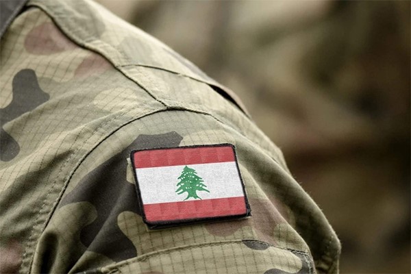 الجيش اللبناني يعلن مقتل ضابطين وجندي في قصف اسرائيلي