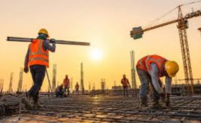 القوى العاملة رسميا حظر تشغيل العمال في 8 حالات