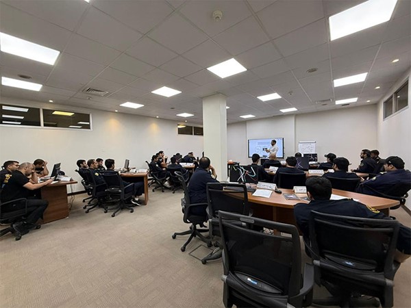 "الجمارك" تعزز جاهزية المفتشين الجمركيين عبر برامج تدريبية متخصصة في النظم الأمنية والمسح الإشعاعي