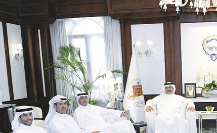 المحافظون ناقشوا مع منظمة المدن العربية تعزيز التنمية المستدامة وتحسين جودة الحياة