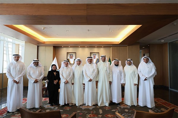 وزير التربية يطلع من وفد جمعية الضباط المتقاعدين على الآليات التنفيذية لمشروع «إدارة الأمن المدرسي»