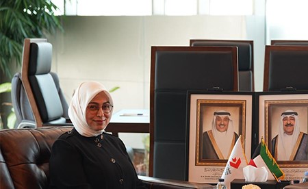 رئيس «الطيران المدني» يبحث مع السفيرة التركية تعزيز التعاون