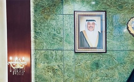 وزيرة الأشغال تبحث مع وزير النقل العماني تعزيز التعاون