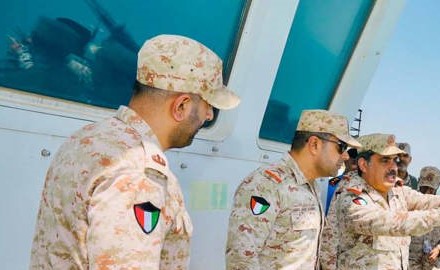 نائب رئيس الأركان تفقد عدداً من المواقع العسكرية: انضباط وجاهزية لصون أمن الوطن واستقراره