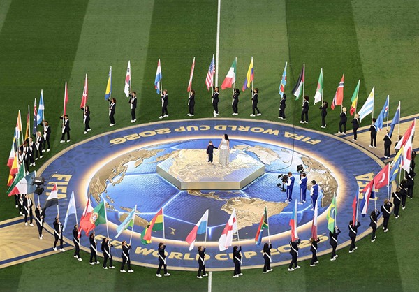 أميركا تحتفل بانطلاق واحدة من أكبر نسخ كأس العالم بافتتاح ثالث قبل مواجهة باراغواي
