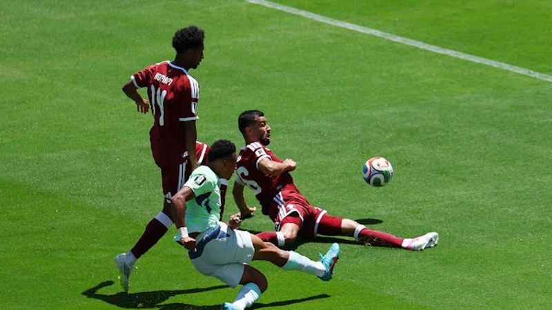 كأس العالم: قطر تنتزع التعادل من سويسرا بجدارة