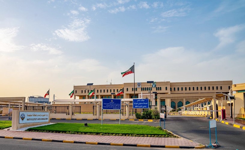 الكهرباء دراسة 4 عطاءات لـ أعمال الإصلاح للمضخات والمعدات الميكانيكية في صيانة المياه