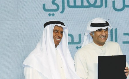 عبداللطيف النصف: «المركز» يواصل توظيف خبراته لدعم الفرص الاستثمارية في القطاعات الإستراتيجية