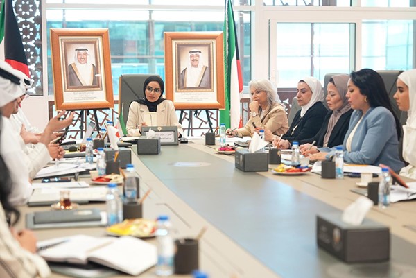 وزيرة الشؤون تترأس اجتماع لجنة الحماية من العنف الأسري