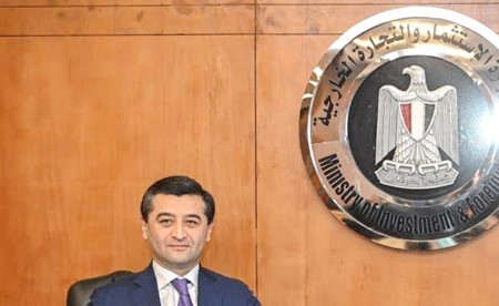 مباحثات مصرية - أوزبكية لإقامة مناطق استثمارية في مجالات الحافلات والأدوية والمنسوجات والملابس الجاهزة