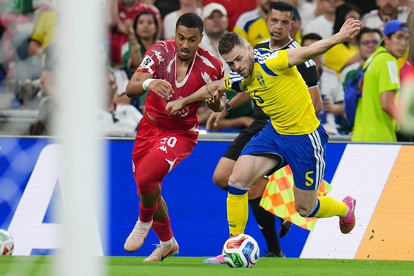 كأس العالم.. السويد تقسو على تونس بخماسية