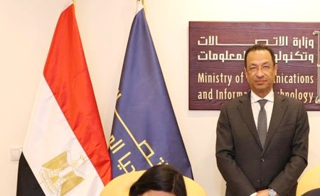 وزير الاتصالات يشهد منح ترخيص إنشاء وتشغيل مركز بيانات وحوسبة سحابية باستثمارات 400 مليون دولار