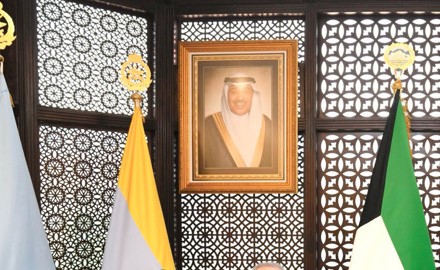 رئيس الأركان بحث مع السفير التونسي تعزيز التعاون العسكري والقضايا المشتركة