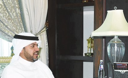 سفيرنا لدى قطر ووزير الدولة القطري بحثا سبل دعم علاقات التعاون بين البلدين