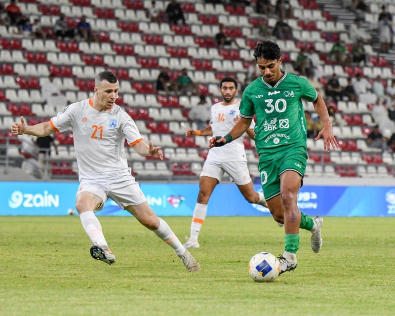 العربي يتغلب على كاظمة بهدفين