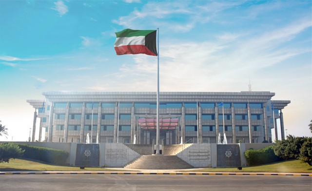 الداخلية تدعو إلى التأكد من صلاحية الجوازات قبل السفر وتجديدها مبكرا عبر سهل