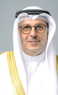 وزير الكهرباء يصدر 4 قرارات نقل في قطاعي شبكات التوزيع والخدمات الفنية